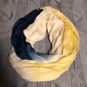Infinity scarf